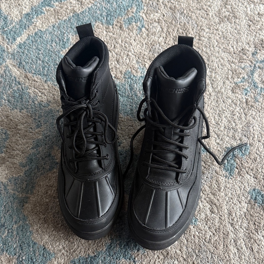 Sketchers kids Black High-Top waterproof boots